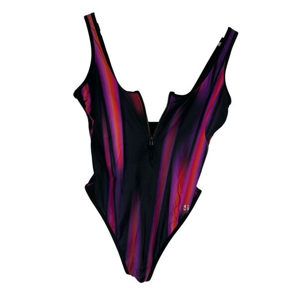 Sports Illustrated Medium One-Piece Swimsuit - Picture 3 of 12